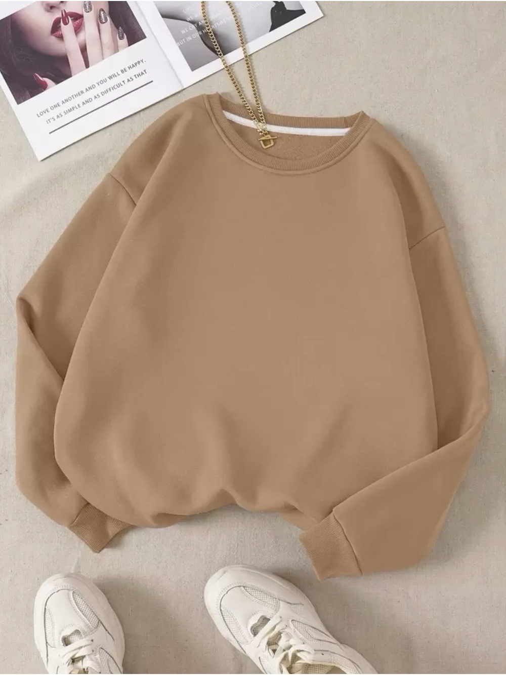Casual Crewneck Sweatshirt - Tan